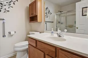 352 W 43rd Ct, Griffith, IN 46319 - Photo 14