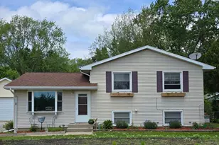 3020 E 200 S, Knox, IN 46534 - Photo 1