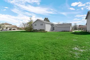 7502 Pershing Rd, Schererville, IN 46375 - Photo 20