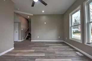 302 Oberreich St, La Porte, IN 46350 - Photo 6