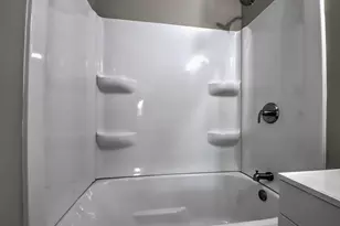 302 Oberreich St, La Porte, IN 46350 - Photo 12