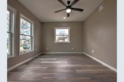 302 Oberreich Street, La Porte, IN 46350 - Photo 4