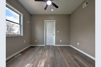 302 Oberreich Street, La Porte, IN 46350 - Photo 10