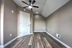 302 Oberreich St, La Porte, IN 46350 - Photo 28