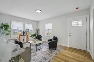 1043 Colfax St, Gary, IN 46406 - Photo 4