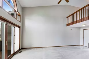 9424 Van Buren St, Crown Point, IN 46307 - Photo 4