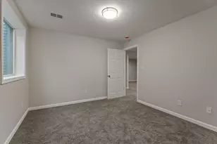 53712 Terre Verde Hills Ct, South Bend, IN 46628 - Photo 32