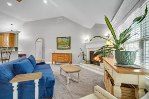 2153 Sweet Briar Ln, Valparaiso, IN 46385 - Photo 6