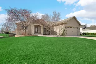 2153 Sweet Briar Ln, Valparaiso, IN 46385 - Photo 32