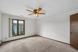 1710 Camellia Dr, Munster, IN 46321 - Photo 14