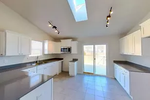 3021 W 82nd Pl, Merrillville, IN 46410 - Photo 4