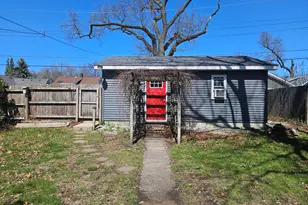 218 Fogarty St, Michigan City, IN 46360 - Photo 12