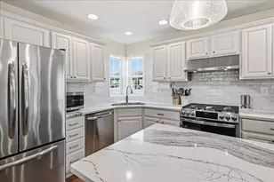 2154 Carlisle Ln, Valparaiso, IN 46385 - Photo 6