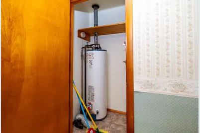 302 E Holley Drive, Kentland, IN 47951 - Photo 18