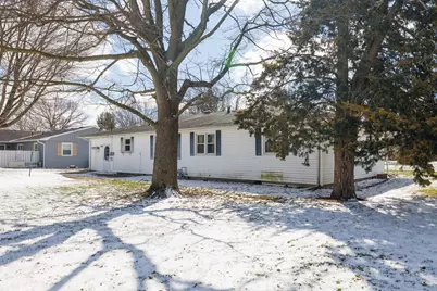 302 E Holley Drive, Kentland, IN 47951 - Photo 6