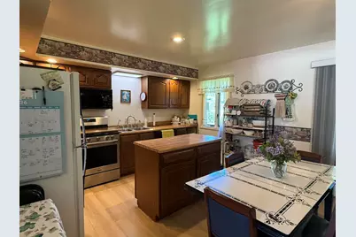 2215 W 18th Street, La Porte, IN 46350 - Photo 12