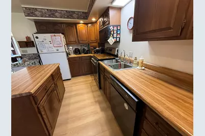 2215 W 18th Street, La Porte, IN 46350 - Photo 14