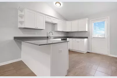 3033 W 82nd Place, Merrillville, IN 46410 - Photo 6