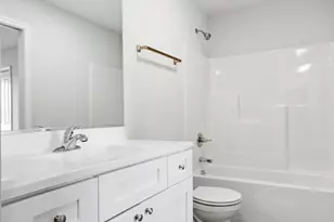 3031 W 82nd Pl, Merrillville, IN 46410 - Photo 10
