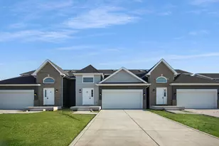 3031 W 82nd Pl, Merrillville, IN 46410 - Photo 2