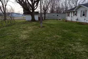 227 S Benton St, Millersburg, IN 46543 - Photo 20