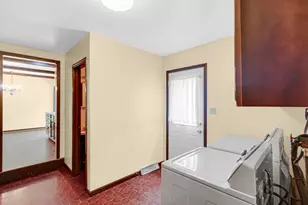 158 E 250 S, Valparaiso, IN 46383 - Photo 20