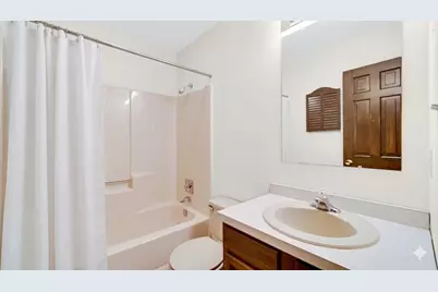 158 E 250 S, Valparaiso, IN 46383 - Photo 30