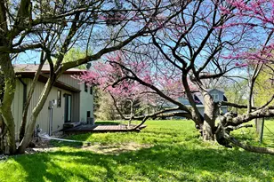 1752 Greenview St, Valparaiso, IN 46383 - Photo 16