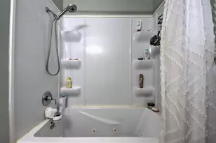 102 W 250 S, La Porte, IN 46350 - Photo 14