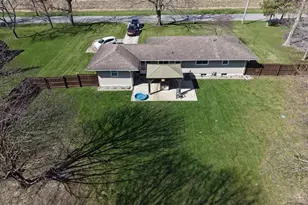 102 W 250 S, La Porte, IN 46350 - Photo 36