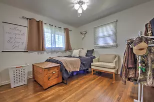 102 W 250 S, La Porte, IN 46350 - Photo 16