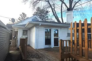 7 Beverly Blvd, Hobart, IN 46342 - Photo 2