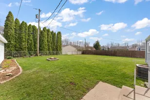 5404 Smilax Ln, Valparaiso, IN 46383 - Photo 18