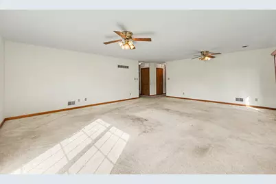 950 Blue Jay Way, Dyer, IN 46311 - Photo 20