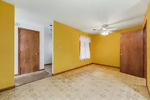 950 Blue Jay Way, Dyer, IN 46311 - Photo 8