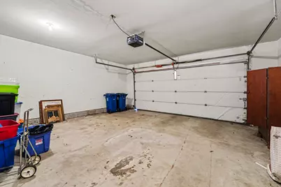 950 Blue Jay Way, Dyer, IN 46311 - Photo 4