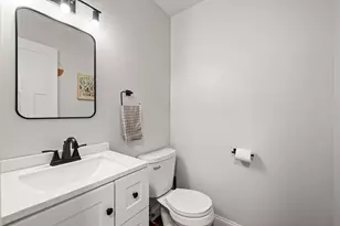 2341 Four Seasons Pkwy, Crown Point, IN 46307 - Photo 10