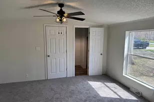 15016 Heritage Dr W, Wheatfield, IN 46392 - Photo 12