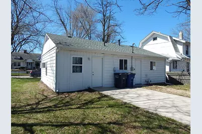 131 N Calumet Avenue, Michigan City, IN 46360 - Photo 2