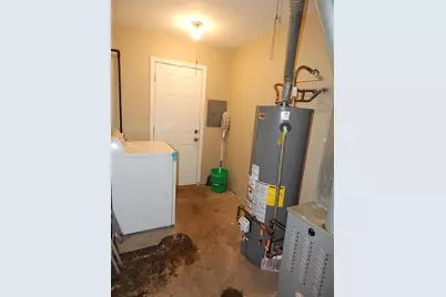 131 N Calumet Avenue, Michigan City, IN 46360 - Photo 8