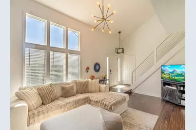 607 Weatherwood Lane, Valparaiso, IN 46383 - Photo 4