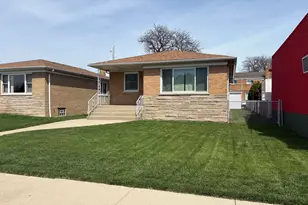 1915 169th St, Hammond, IN 46324 - Photo 2