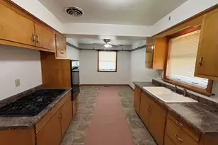 1915 169th St, Hammond, IN 46324 - Photo 12