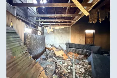 4907 W 11th Avenue, Gary, IN 46406 - Photo 6