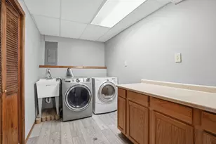 6325 W 89th Ave, Crown Point, IN 46307 - Photo 20