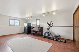 6325 W 89th Ave, Crown Point, IN 46307 - Photo 18