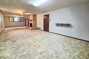 6777 Polk St, Merrillville, IN 46410 - Photo 16