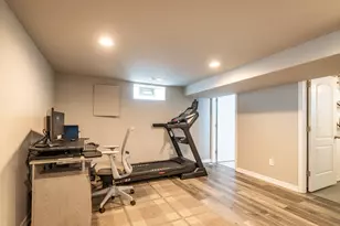 6427 Tennessee Ave, Hammond, IN 46323 - Photo 20