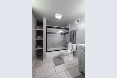 6427 Tennessee Avenue, Hammond, IN 46323 - Photo 24