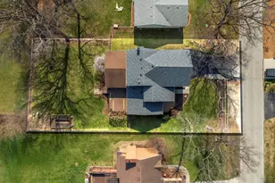 1994 Hidden Valley Dr, Crown Point, IN 46307 - Photo 34